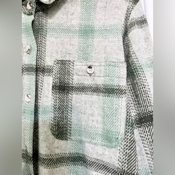 THREAD AND SUPPLY Green Plaid Shirt, Size Medium - Picture 8 of 12